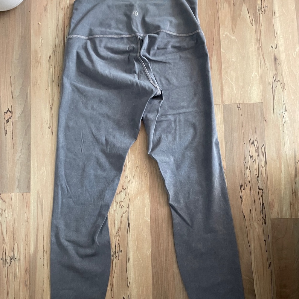 LULULEMON LEGGINGS! Size 8 but fit like a 6… barely worn in GREAT condition